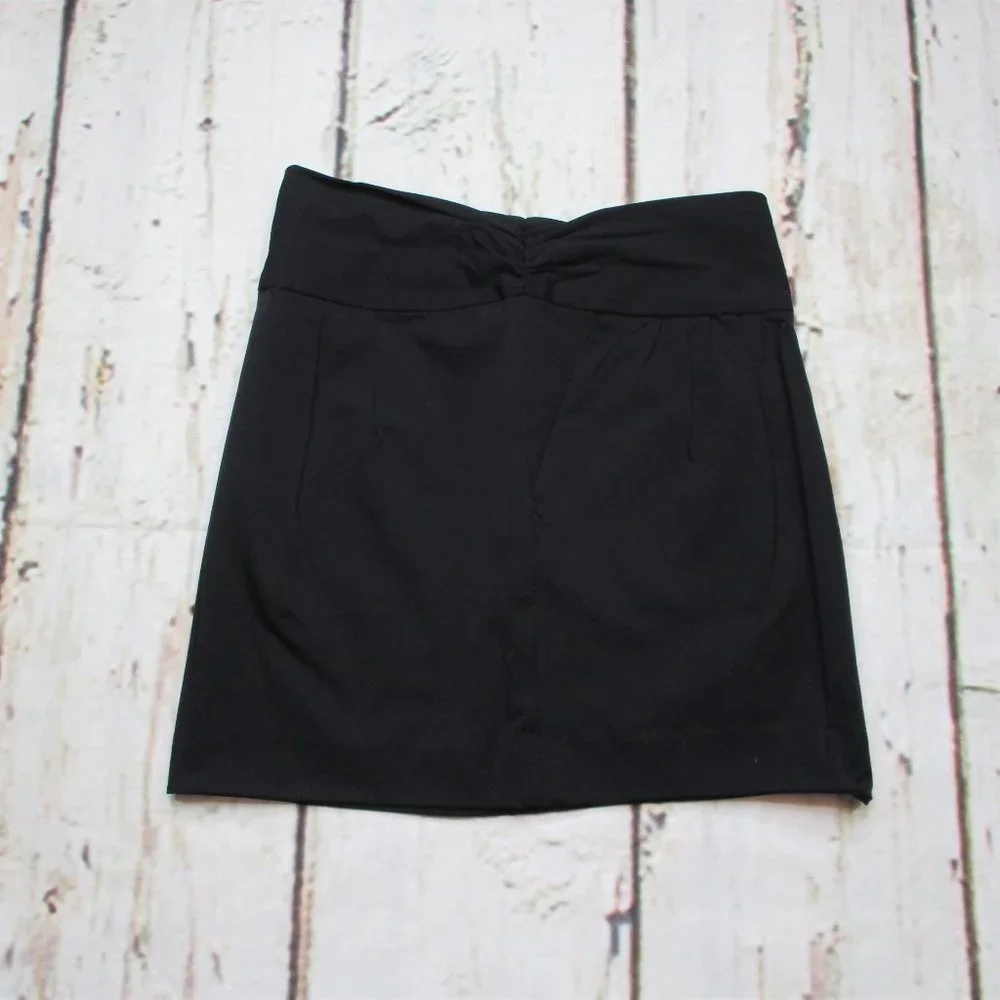 Banana Republic Mid Rise Little Black Skirt - Picture 3 of 6